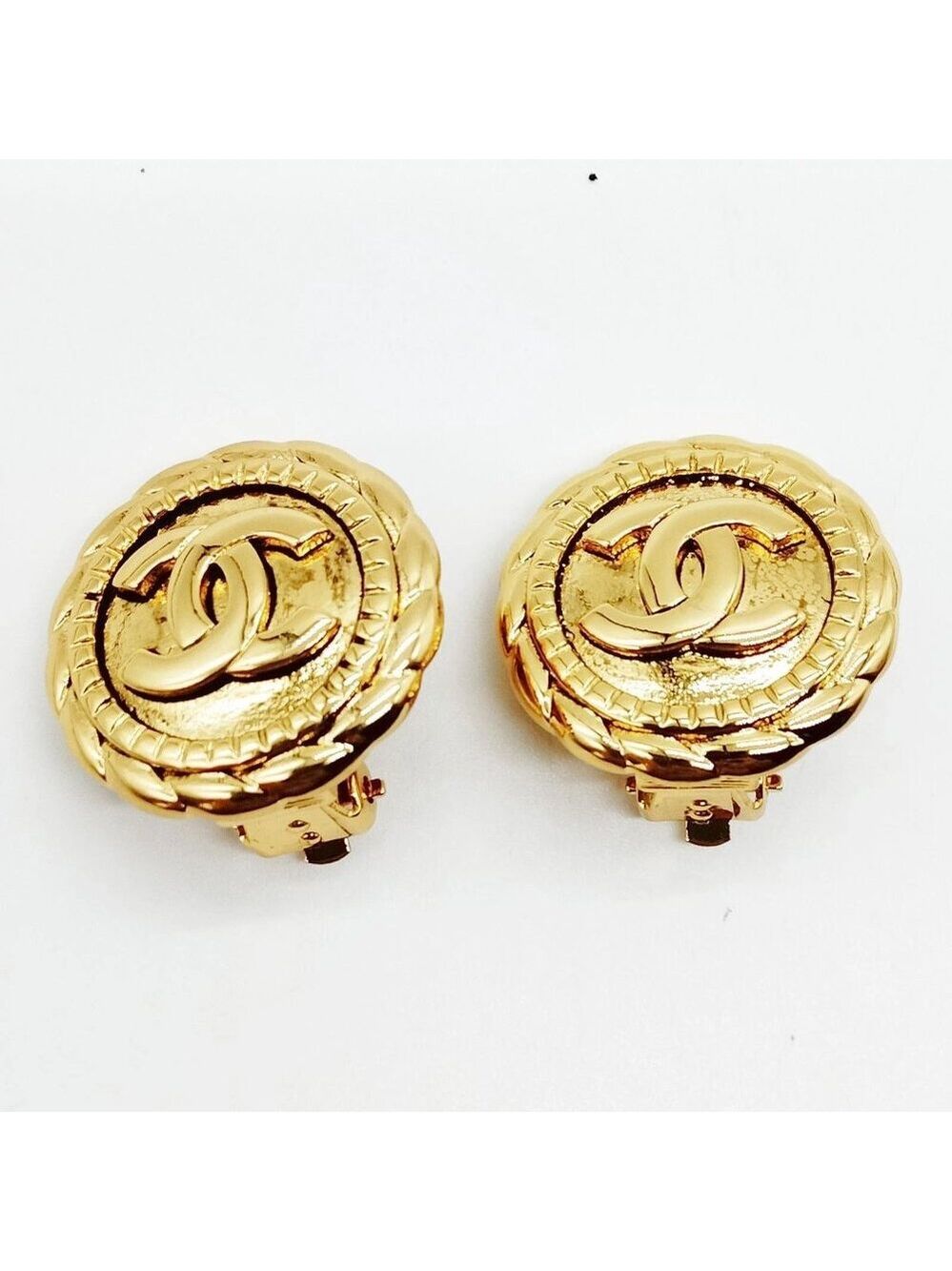 Chanel Earring Gold 500-072825